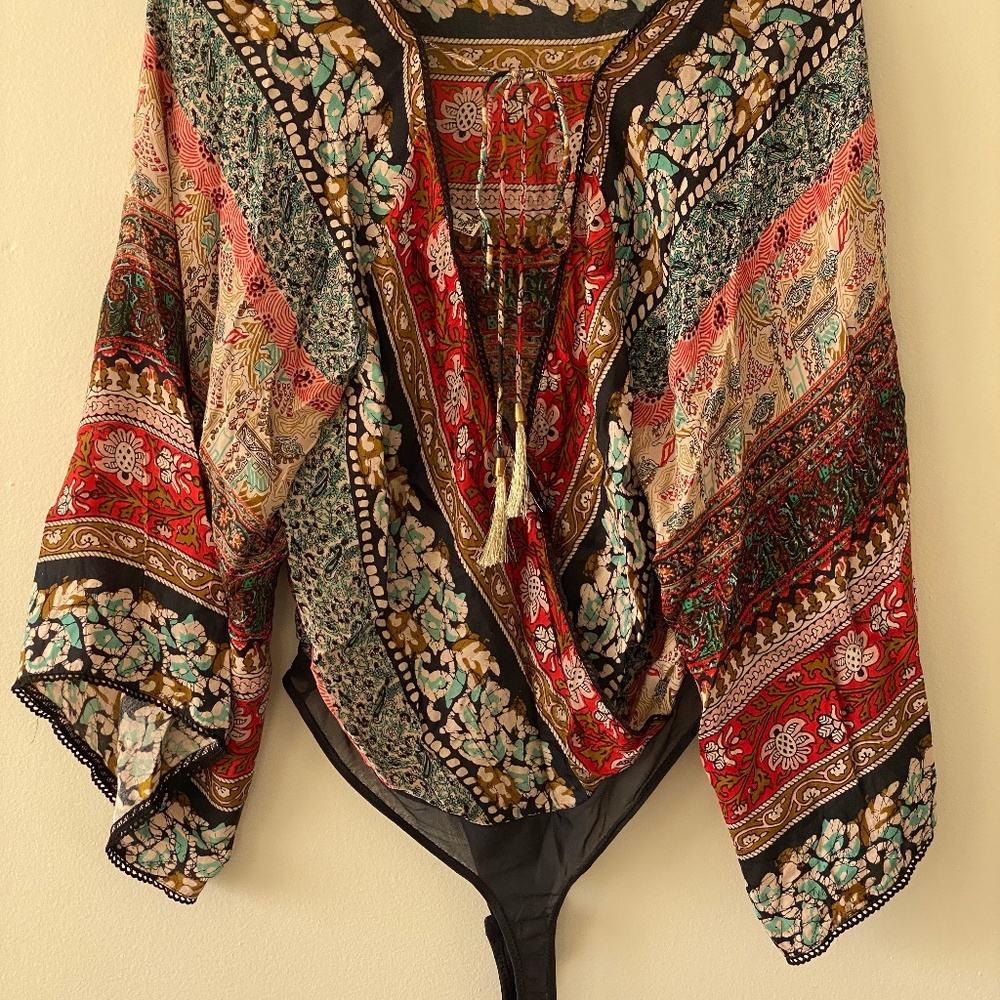 Adorable and sexy body suit, size M, excellent condition